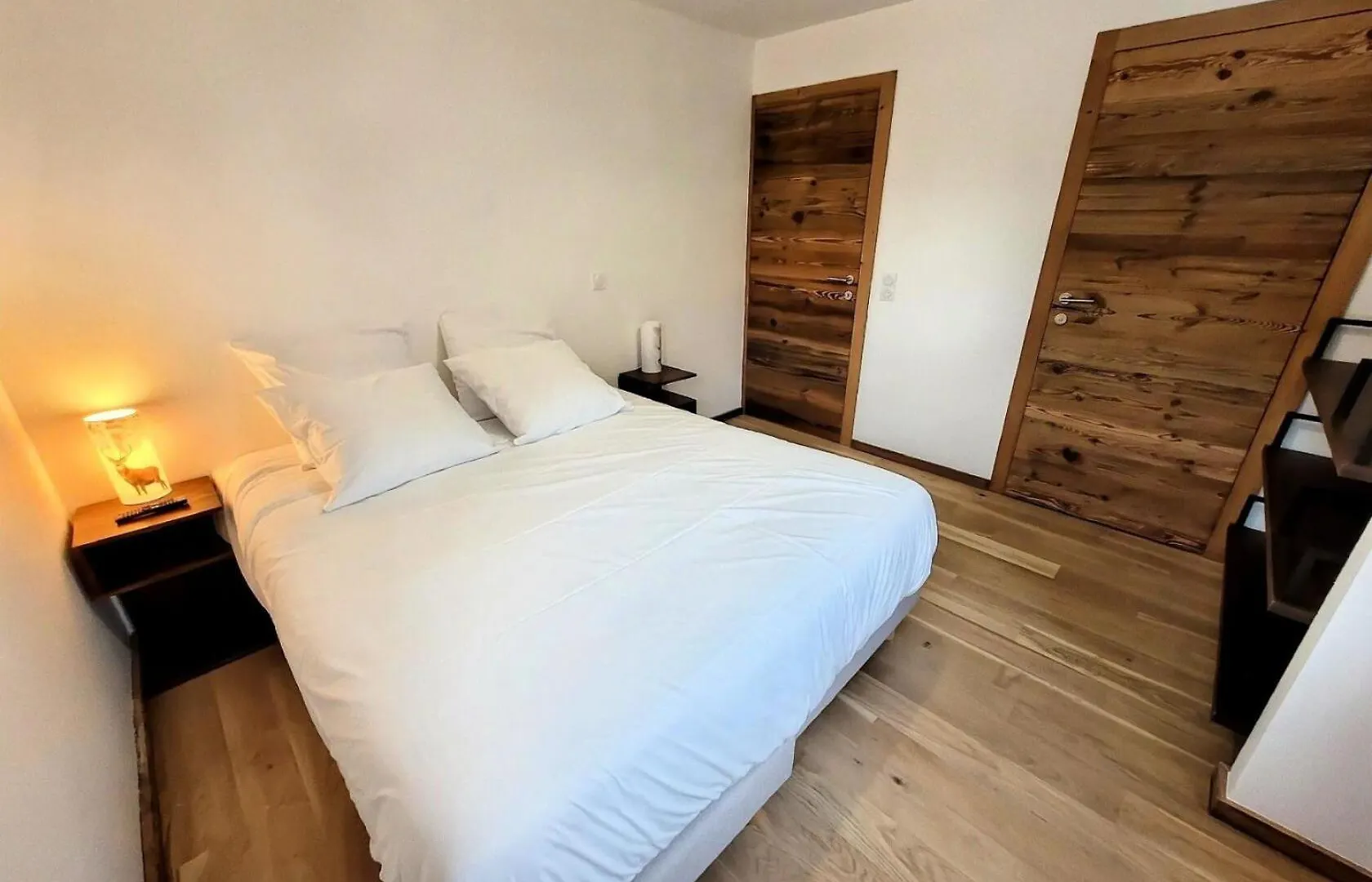 לה ג'ט Residence Essentiel - Appartement Neuf, 6 Personnes Au Centre Mae-1061 דירה לה ג'ט